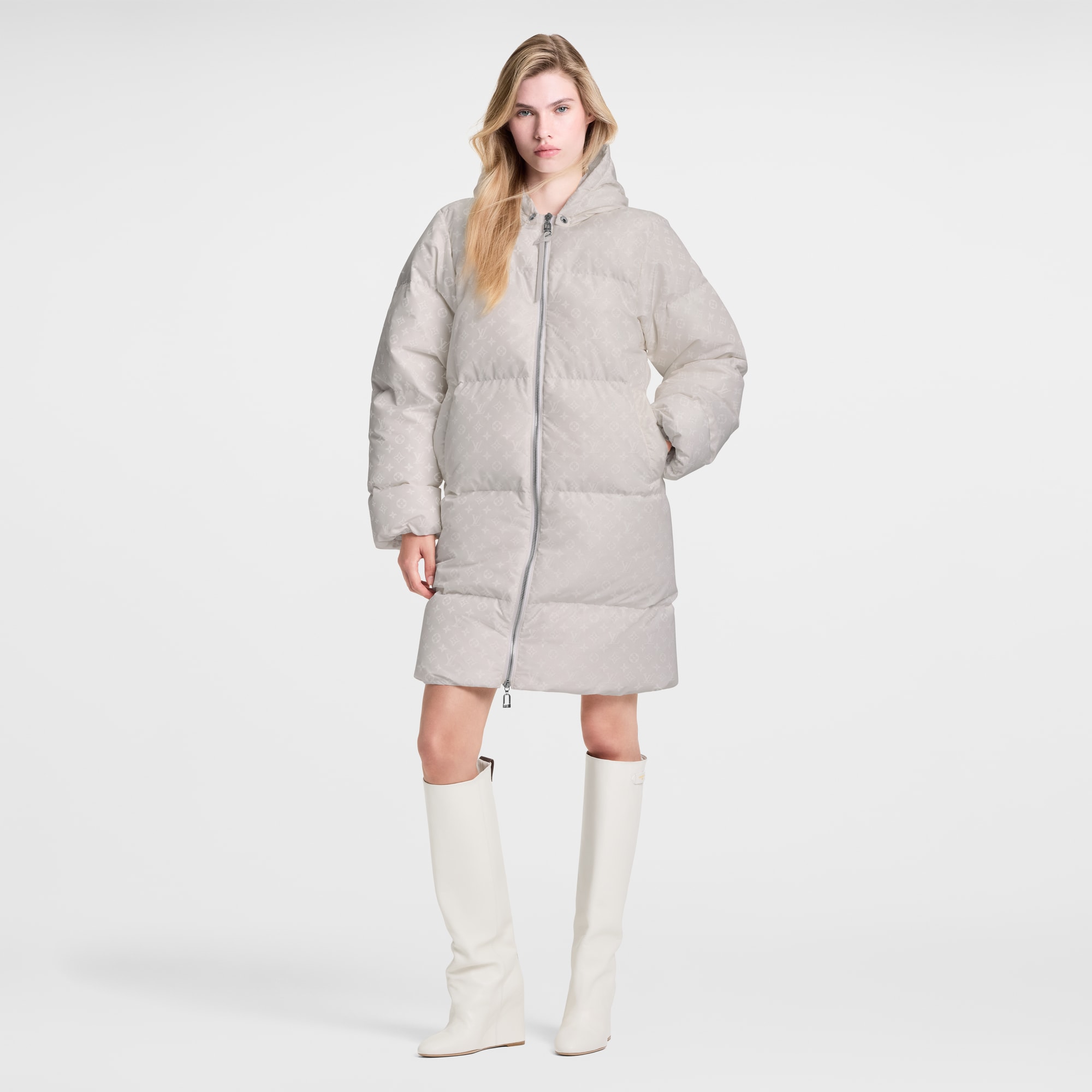 LOUIS VUITTON ロングコート オフホワイト フード付き 46 M Long Monogram Puffer Jacket - Men - Discontinued Product | LOUIS